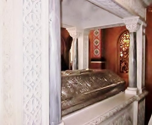 nektarios' tomb