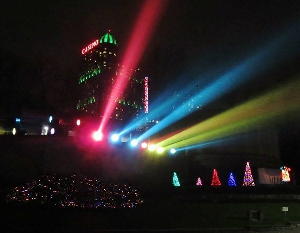 Spotlights, Niagara Falls Festival of Lights. 2015 Retrospective, The Doglady's Den