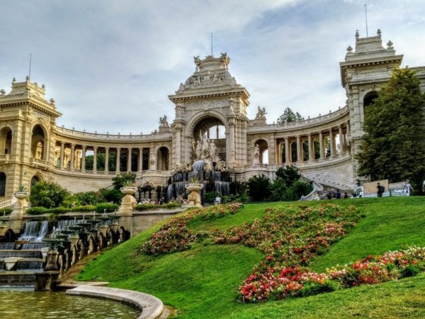 Palais Longchamps front lawn