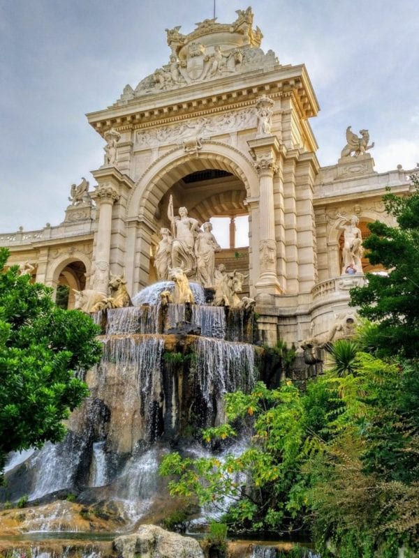 Palais Longchamps centre fountain