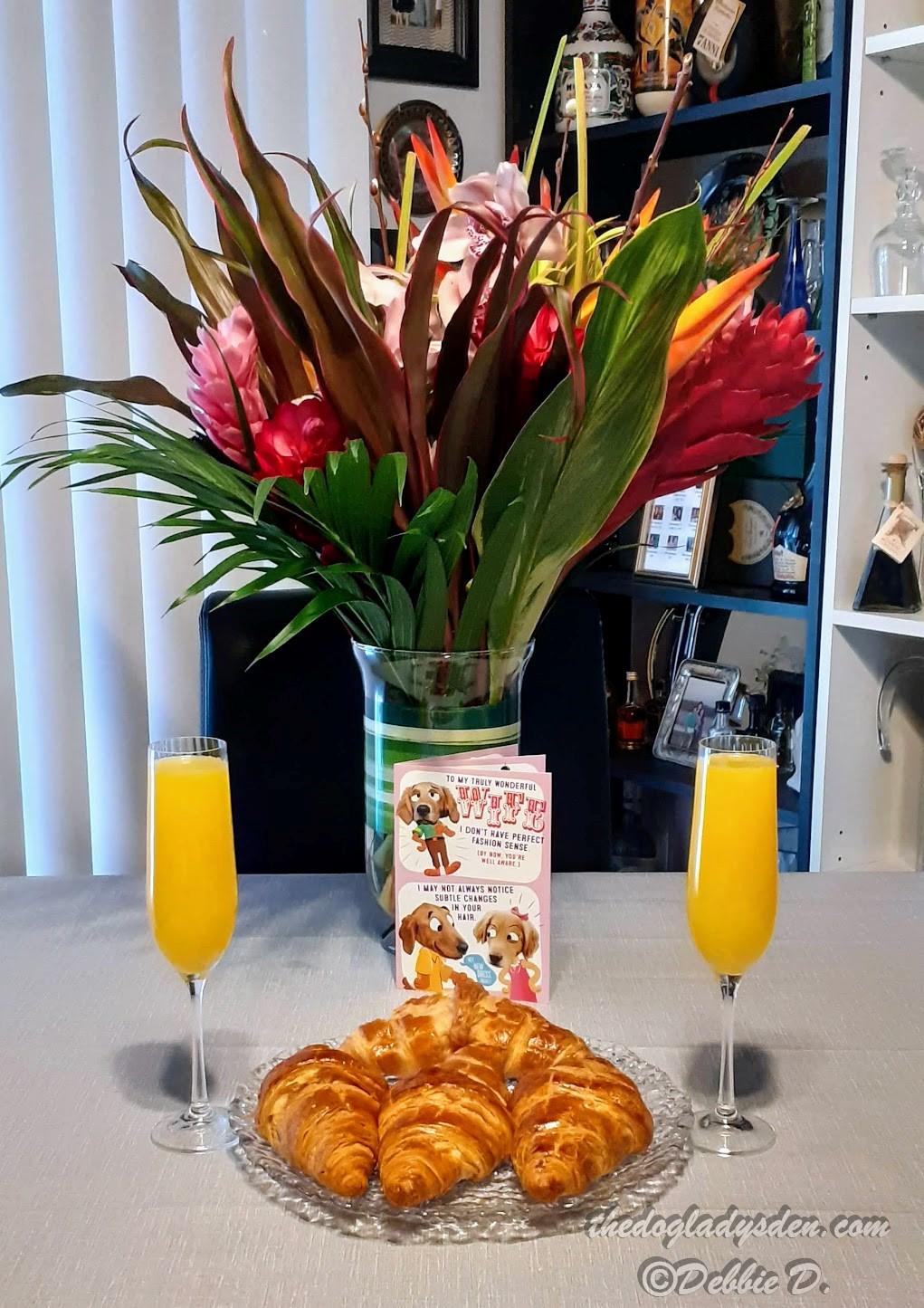 Birthday flowers and croissants 2023