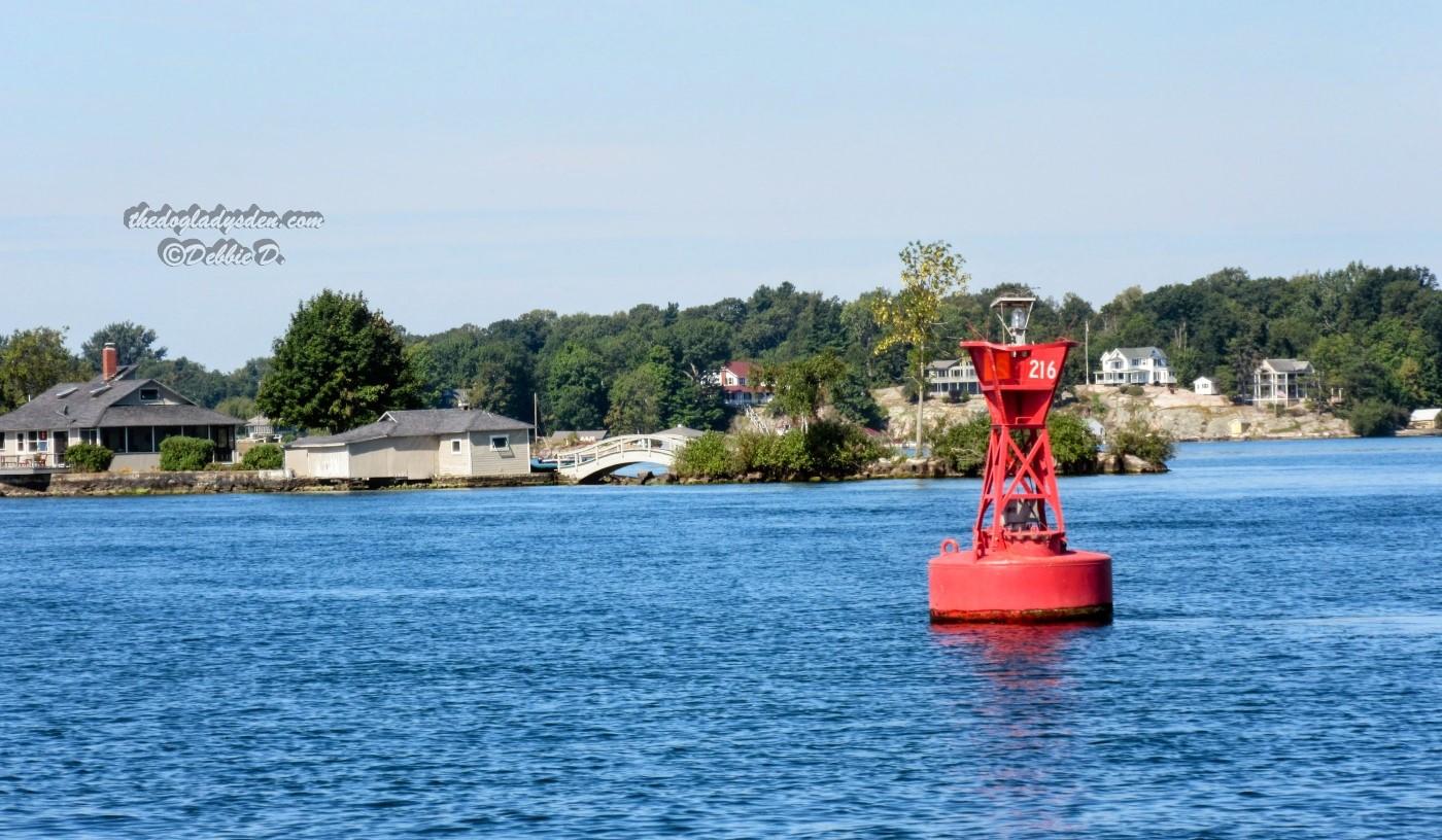 1000 islands cruise buoy and more island homes