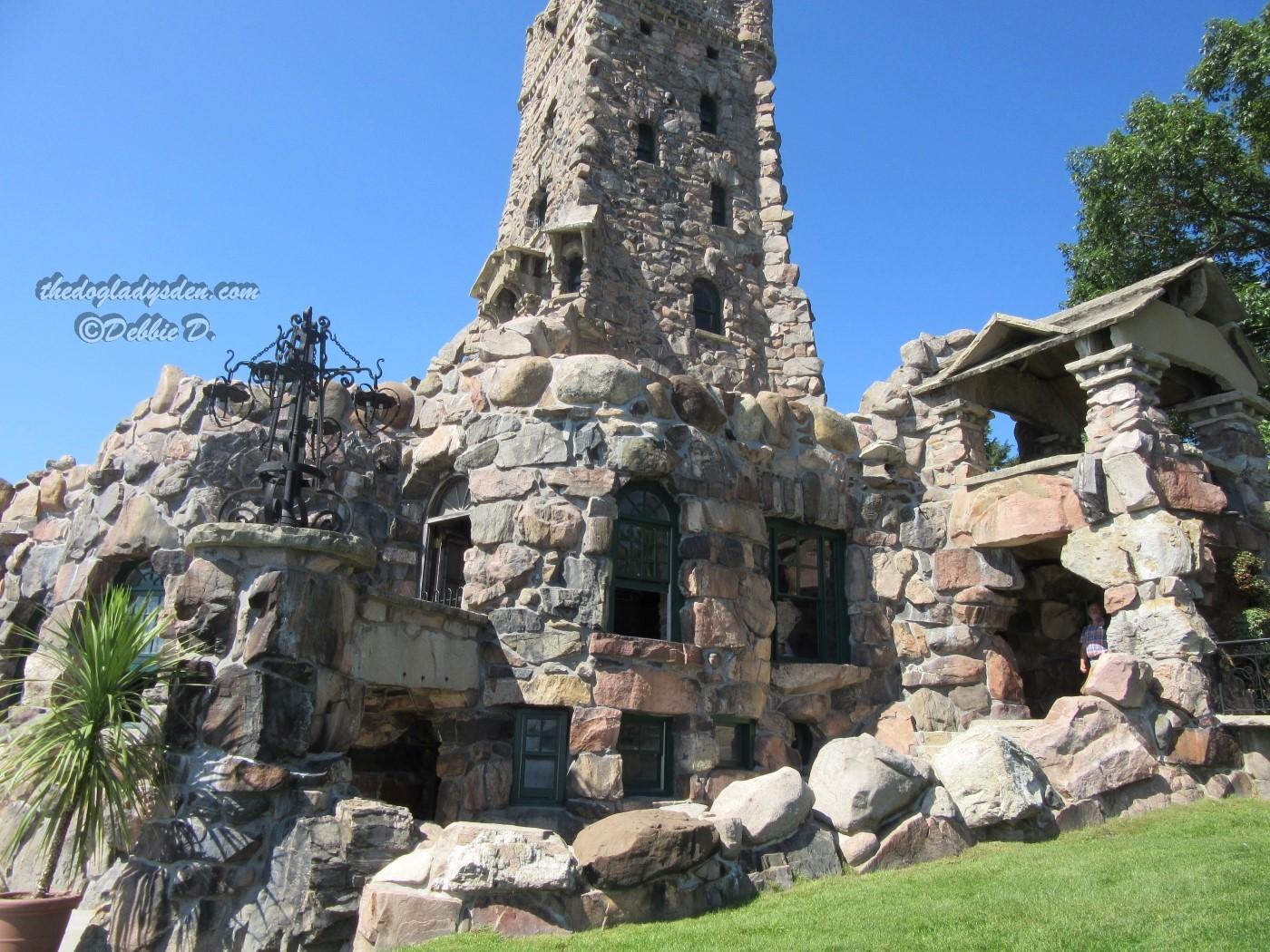 boldt castle alster tower sideview 3