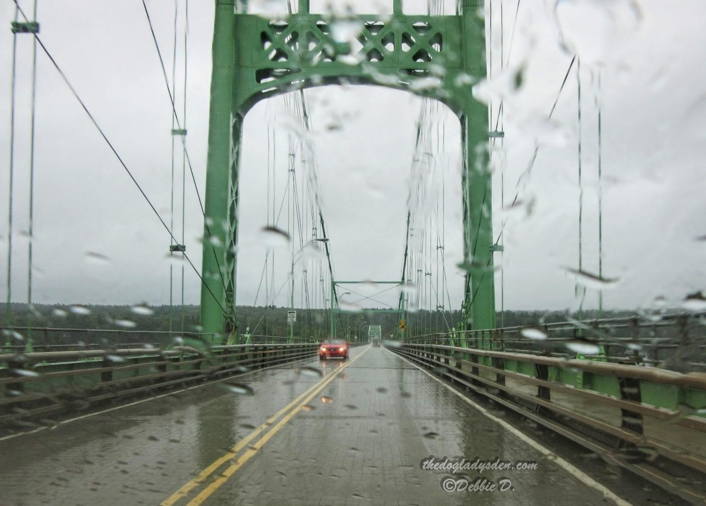 rainy day on the 1000 islands bridge border crossing 2