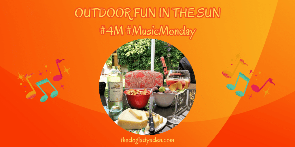 OUTDOOR FUN IN THE SUN ☀️😎🍹 #4M #MusicMonday 🎶🎶🎶